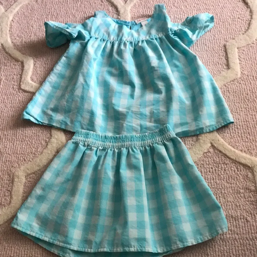 Ruffle outfit